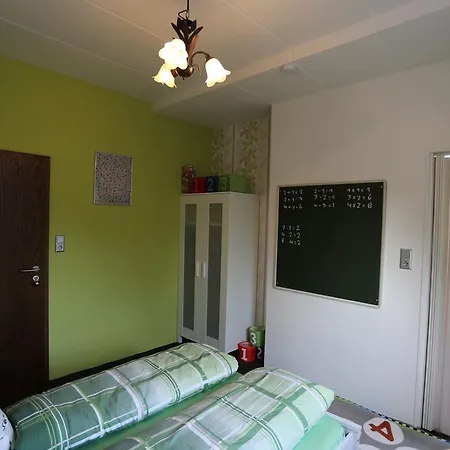 Die Alte Schule Achtelsbach